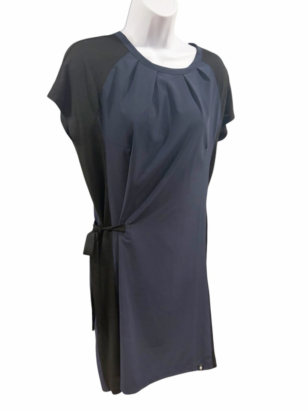 Smartwool Merino Sport Shortsleeve Dress size Small - Picture 3 of 11